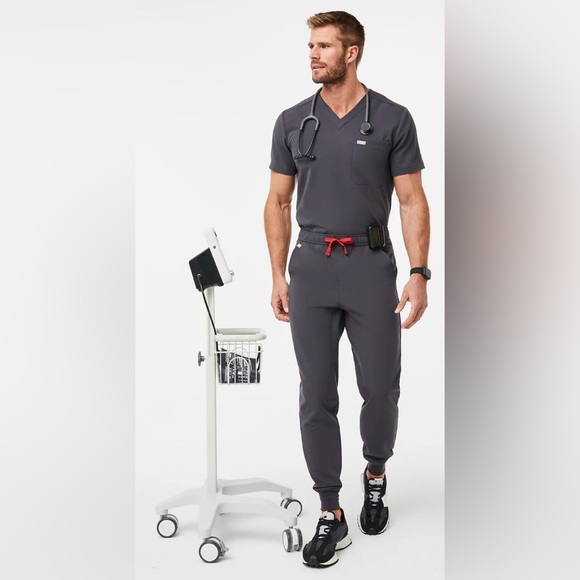 FIGS Tansen Jogger Scrub Pants in Charcoal! Size M, Like New! - Picture 6 of 12